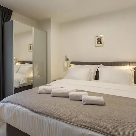 Ljuba 4*